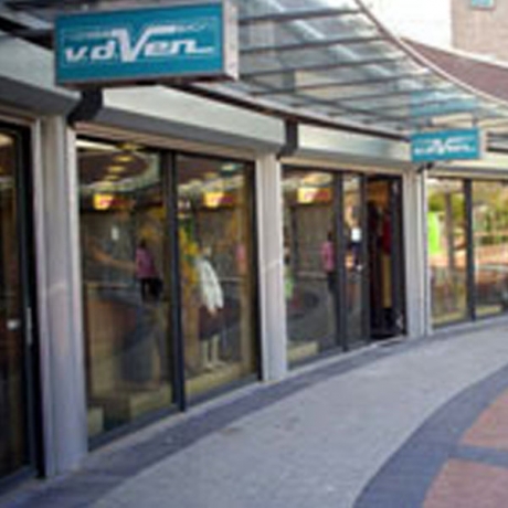 van de Ven Fashionshops